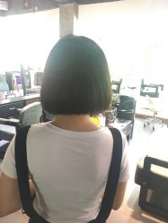 -诗悦发型SALON·圣罗兰店