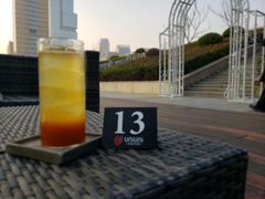 -UNI UNI(环亚凯瑟琳店)