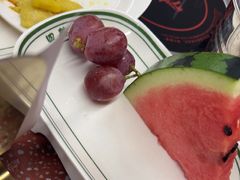 -四囍码头海鲜烧烤自助火锅(外滩南京东路悦荟广场店)