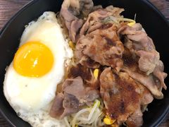 烤牛肉盖饭-HONGA HONGA雄家(曹路店)