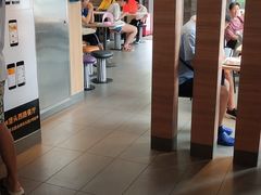 -麦当劳(欢乐谷店)