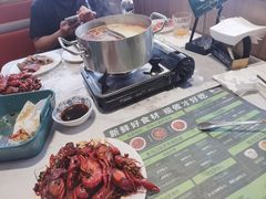 -金马门国际美食百汇(珞喻路店)