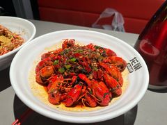 -龙巢盱眙龙虾·牛蛙·烧烤宵夜(八卦岭店)