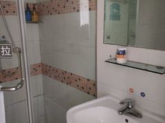 -7天酒店(上海江宁路地铁站玉佛寺店)