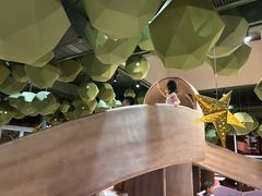 -水桶王国主题餐厅·聚会·生日派对·亲子活动·家庭套餐(亚龙湾希尔顿店)