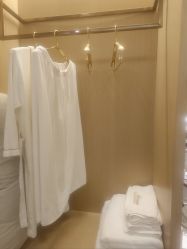 -香港倾城国际·美容美体中心