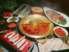 -九鼎轩脆毛肚火锅(南京东路店)