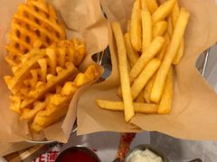 -必胜客(港悦广场店)