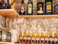-粉八·云南米线·建水烧烤(常熟路店)