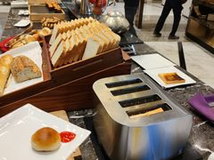 -上海虹桥西郊假日酒店