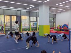 -蜩动儿童运动成长馆(恒生万鹂广场店)