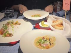 -弦月窗LUNETTE BY AMANDA(复兴路店)