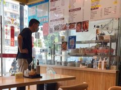 -禧凰·老上海白斩鸡辣肉面店