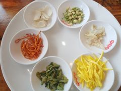 -桥香园过桥米线(国贸店)