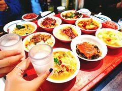 -蓝田九大碗民俗食府(蓝田店)