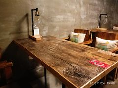 -HIGH FIVE哈福手工汉堡(桂林路店)