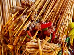-拈签一笑黄牛肉辣卤串串