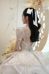 -艾米丽婚纱礼服