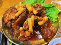 辣猪手-喇喇排骨火锅·传统韩式脊骨汤(望京西园总店)