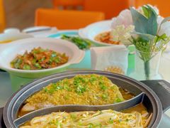 -阿瓦山寨·湘菜现炒·剁椒鱼头王(咸阳总店)