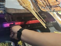 -麦凯伦烧烤·精酿超级工厂店(金桥总店)