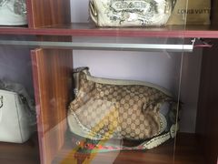 -翰皇直营洗衣洗鞋(望京鹿港店)