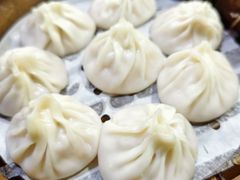 -莱莱小笼·乔艾