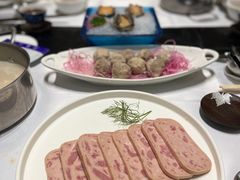 -红鼎豆捞·非遗鲍皇汤火锅(宝丰路店)