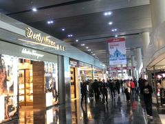 -中免(澳门机场免税店)