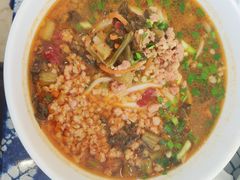 小锅饵丝-蝴蝶泉宾馆-中餐厅