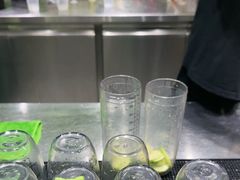 -柠檬向右(宝杨宝龙店)