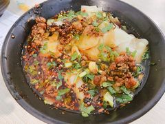 大碗酸辣馄饨-云平风味园(护国路店)