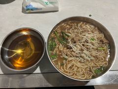 -正宗杨记普洱酸醋米线(总店)