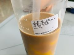 奶茶三兄弟-CoCo都可(嘉定日月光店)