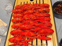 -肥肥虾庄·金牌油焖大虾(东湖欢乐谷店)