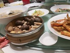 -梦都海鲜酒家(万达广场江桥店)