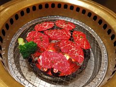 -山川小町·极番烧肉(新地假日广场店)