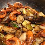 吃完还送了小礼物 这个苹果就是 不建议烫菜