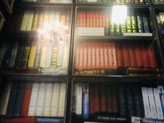 -钟书阁(松江泰晤士小镇店)