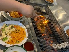 -马路牙子烧烤音乐酒馆(望京店)