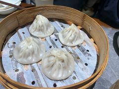 -莱莱小笼·乔艾