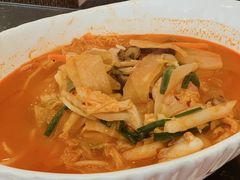辣海鲜面-桃园中华料理炸酱面(燕儿岛路店)