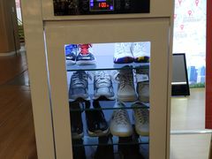 -爱革·奢品·鞋包·衣物·家居(博荟广场店)