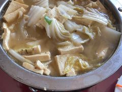 砂锅炖豆腐-北京龙庆四季香农家饭庄·灶台鱼·碳烤虹鳟鱼(龙庆峡店)