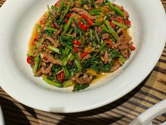 野山椒香菜牛肉丝-湖南人家·家传湖南菜(水围店)