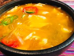 -香巴拉云南餐厅(华莱坞店)