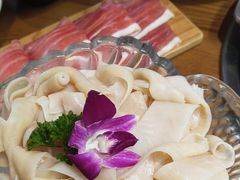 -佬土鹅肠火锅(解放路店)
