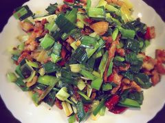 -民食香·腊排骨野生菌美食(木府店)
