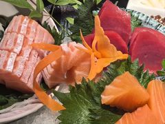 -山川小町·极番烧肉(新地假日广场店)