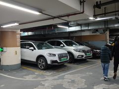 -日月光中心-停车场